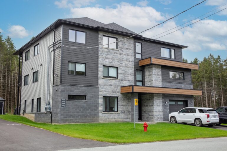 Logement à louer, 1600, rue du Calypso, Magog