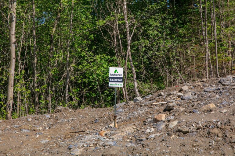 Terrain à vendre, rue de la Luzerne, Sherbrooke (Fleurimont)